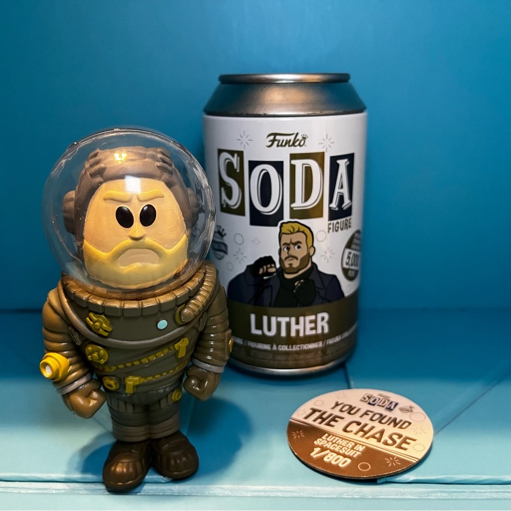 Funko Soda - The Umbrella Academy - Luther in Spacesuit Chase Figure